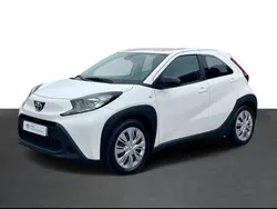 Branco Usado 2023 Toyota Aygo X-play Citadino | € 16.750 (Preço justo)