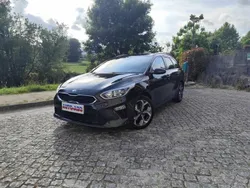 Preto Usado 2021 Kia Ceed Sportswagon Carrinha | € 16.900 (Preço justo)