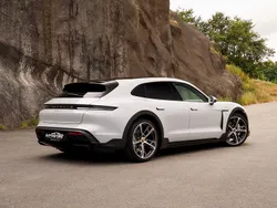 Outra Usado 2023 Porsche Taycan Sedan | € 86.500 (Preço elevado)