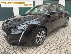 Preto Usado 2020 Peugeot e-208 Active Citadino | € 16.500 (Preço justo)
