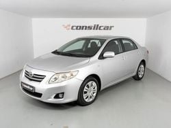 Cinza prata Usado 2010 Toyota Corolla Comfort Sedan | € 8.980