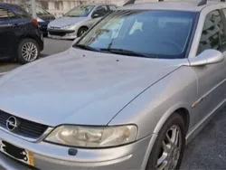 Usado 2000 Opel Vectra Sport Sedan | € 1.500