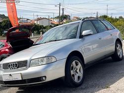 Cinza Usado 2004 Audi A4 Sedan | € 4.500