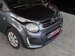 Cinza Usado 2020 Citroën C1 Feel Citadino | € 10.890 (Preço justo)