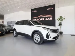 Branco Usado 2023 Peugeot 5008 Active Monovolume | € 29.900 (Bom preço)