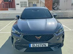Cinzento Usado 2024 Cupra Formentor SUV | € 35.000 (Preço elevado)