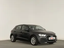 Cinzento Usado 2022 Audi A1 Sportback Advanced Citadino | € 19.490 (Preço justo)