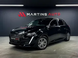 Preto Usado 2021 Peugeot e-208 Allure Citadino | € 17.990 (Preço justo)