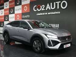 Cinzento Usado 2024 Peugeot 408 Sedan | € 27.900 (Bom preço)