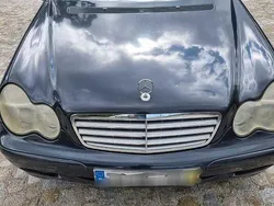 Usado 2002 Mercedes C200 | € 4.500