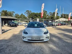 Branco Usado 2020 Tesla Model 3 Long Range AWD Sedan | € 27.900 (Preço elevado)