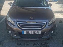 Cinzento Usado 2015 Peugeot 2008 SUV | € 8.000 (Preço justo)