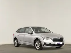 Cinzento Usado 2022 Skoda Scala Ambition Citadino | € 17.190 (Preço justo)