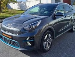 Cinza escuro Usado 2022 Kia e-Niro SUV | € 22.990 (Bom preço)