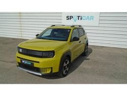 Amarelo Usado 2025 Fiat Grande Panda La Prima Citadino | € 25.300