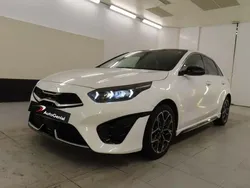 Branco Usado 2022 Kia Ceed | € 22.990