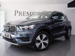 Cinzento Usado 2022 Volvo XC40 SUV | € 26.400 (Bom preço)