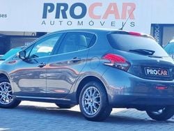 Cinzento Usado 2017 Peugeot 208 GT-line Citadino | € 10.900 (Preço justo)