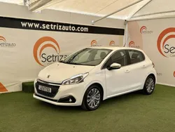 Branco Usado 2018 Peugeot 208 Allure Citadino | € 12.470 (Preço elevado)
