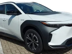 Branco Usado 2024 Toyota bZ4X SUV | € 36.599