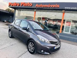 Antracite Usado 2014 Toyota Yaris Trend | € 10.750