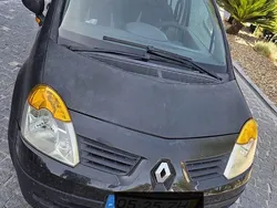 Usado 2004 Renault Modus Monovolume | € 1.590