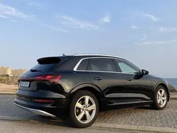 Usado 2019 Audi e-tron SUV | € 26.490 (Bom preço)