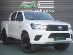 Branco Usado 2017 Toyota HiLux Pickup | € 21.750 (Bom preço)