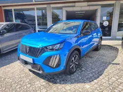 Azul Usado 2024 Peugeot e-2008 Active SUV | € 37.390