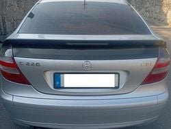 Cinza Usado 2005 Mercedes C220 Coupé | € 10.200