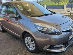Cinzento Usado 2013 Renault Grand Scénic III Monovolume | € 7.500 (Bom preço)