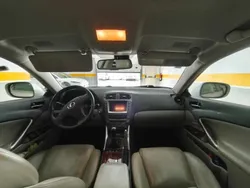 Cinzento Usado 2007 Lexus IS220d Sedan | € 9.950