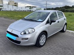 Cinza Usado 2018 Fiat Punto Easy Citadino | € 8.250 (Preço justo)