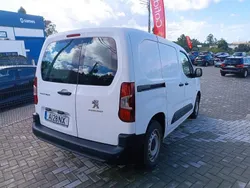 Branco Usado 2021 Peugeot Partner Monovolume | € 14.500 (Preço justo)