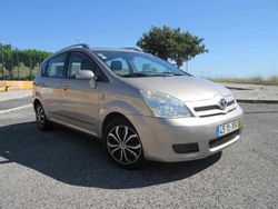 Cinzento Usado 2004 Toyota Corolla Carrinha | € 8.190 (Caro)