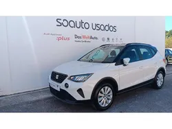 Branco Usado 2023 Seat Arona Style SUV | € 15.990 (Bom preço)