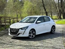 Branco Usado 2020 Peugeot 208 Allure Citadino | € 14.990 (Bom preço)