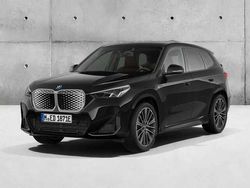 Preto sapphire metalizada Novo 2025 BMW iX1 Shadowline SUV | € 58.900 (Preço justo)