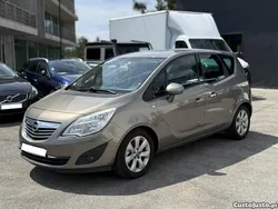 Cinza Usado 2010 Opel Meriva Cosmo Monovolume | € 5.900