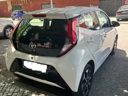Branco Usado 2021 Toyota Aygo Citadino | € 13.000 (Preço justo)