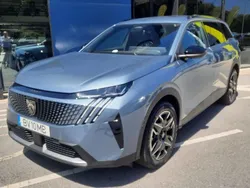 Azul Usado 2025 Peugeot 5008 Allure Monovolume | € 36.250