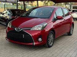 Vermelho Usado 2016 Toyota Yaris Comfort Citadino | € 12.250 (Preço elevado)