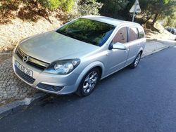 Usado 2005 Opel Astra Sedan | € 1.600