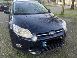 Usado 2011 Ford Focus Sedan | € 7.750 (Caro)
