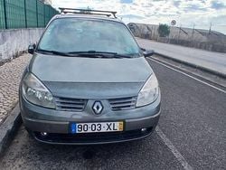 Usado 2004 Renault Scénic II Monovolume | € 1.700 (Bom preço)
