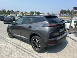 Cinza Usado 2021 Peugeot 2008 Active SUV | € 17.999 (Preço justo)