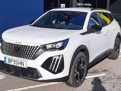 Branco Usado 2025 Peugeot e-2008 Allure SUV | € 33.500 (Preço justo)