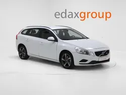 Branco Usado 2015 Volvo V60 Carrinha | € 12.490 (Preço justo)