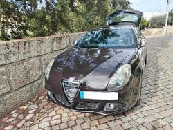 Preto Usado 2011 Alfa Romeo Giulietta Citadino | € 12.000