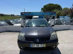 Preto Usado 2002 Renault Clio II | € 1.750 (Bom preço)